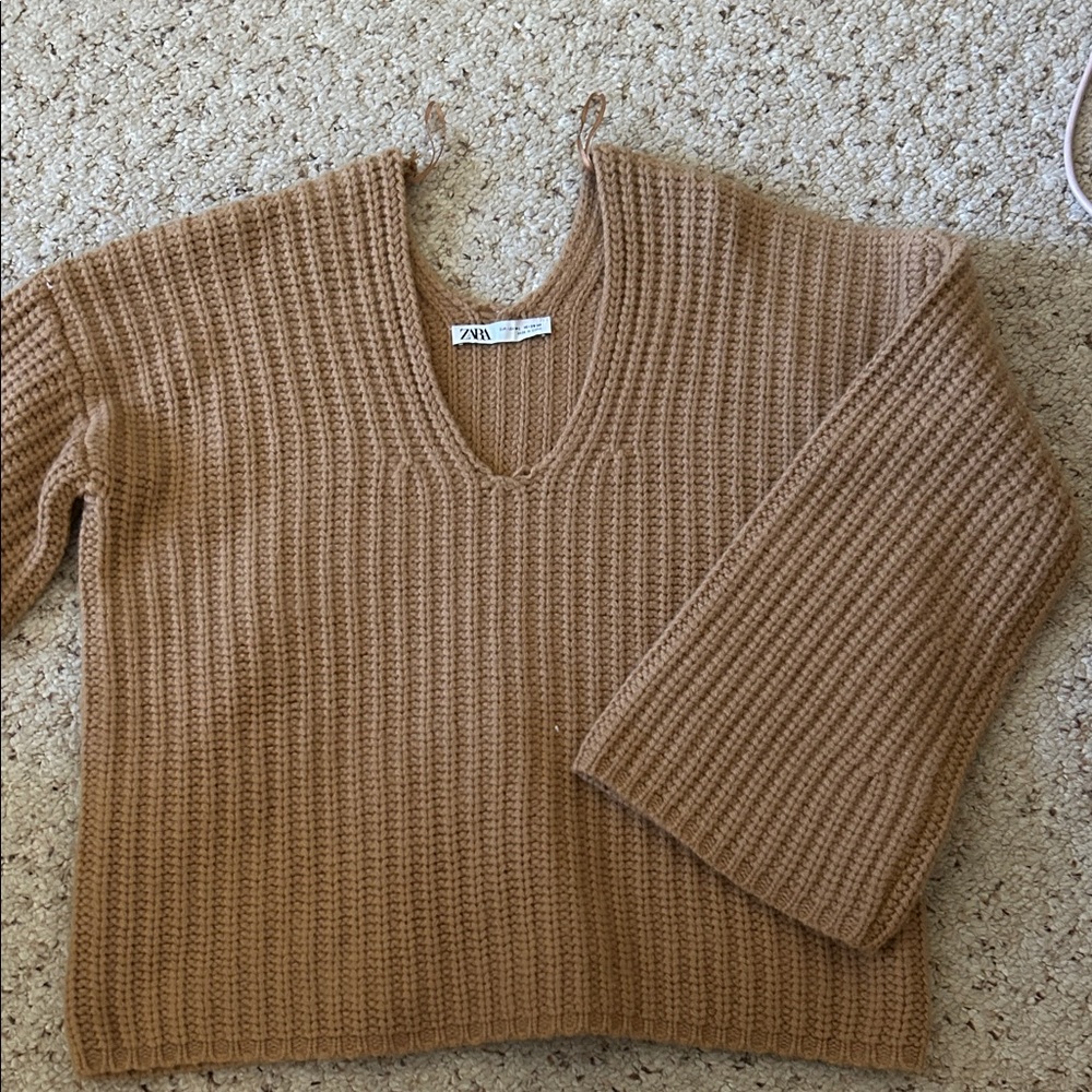 Zara Women's Camel V-Neck Sweater